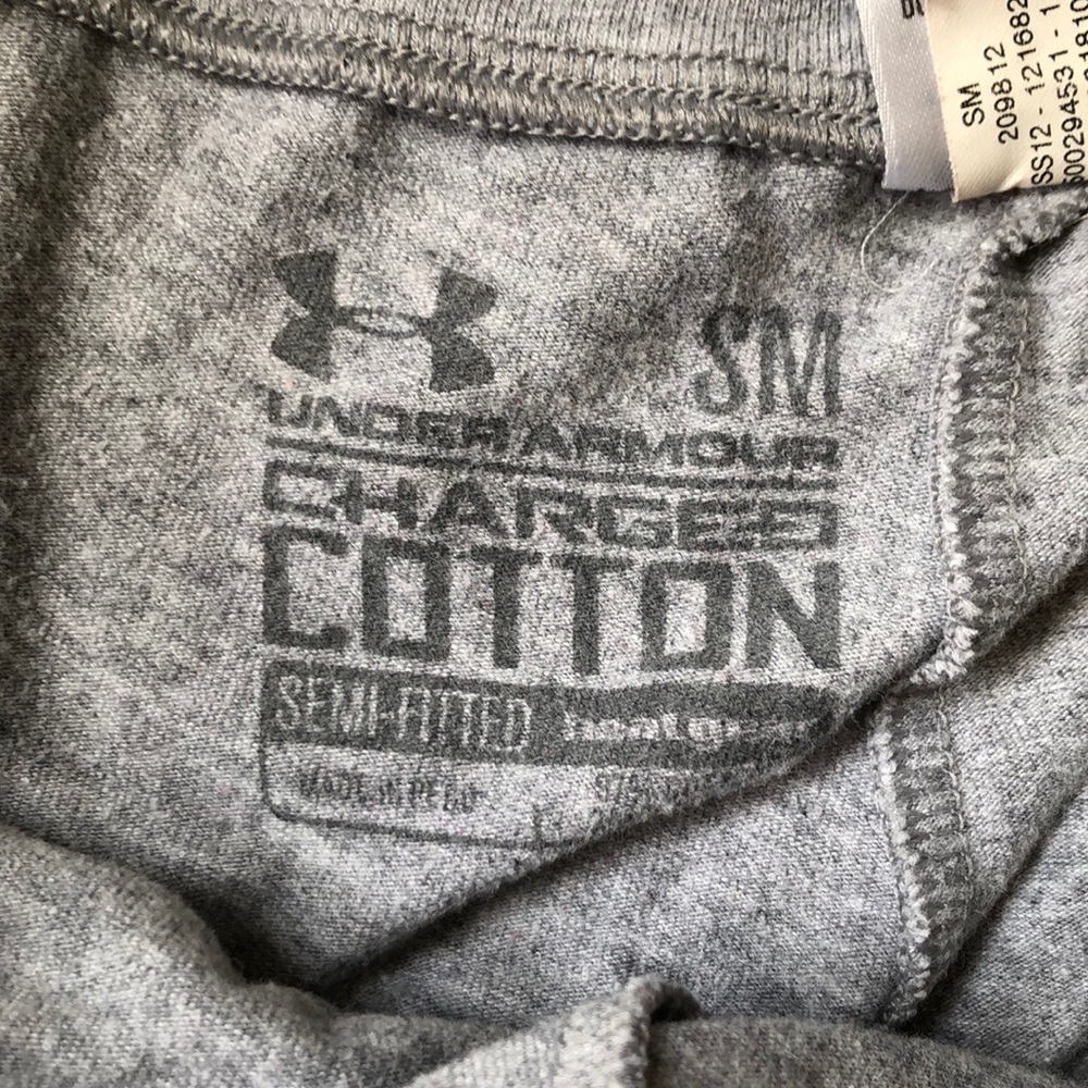 Light grey capris